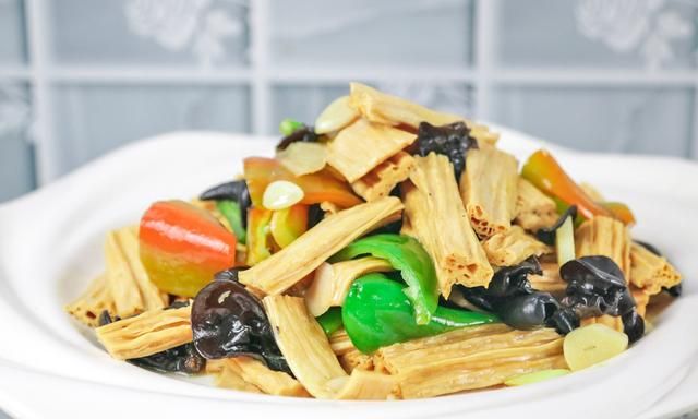 大鱼大肉吃腻了，试试这6道清淡素食菜，营养健康不油腻，真好吃