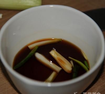 干锅牛蛙的做法
