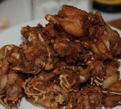 干锅牛蛙的做法