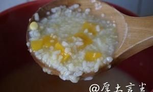 南瓜玉米粥的做法,南瓜玉米粥的家常做法