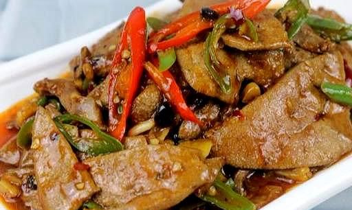 厨师长分享“土匪猪肝”做法，香辣过瘾，每次客人过来都要点一盘