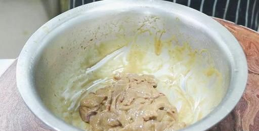 厨师长分享“土匪猪肝”做法，香辣过瘾，每次客人过来都要点一盘