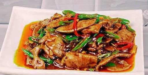 厨师长分享“土匪猪肝”做法，香辣过瘾，每次客人过来都要点一盘