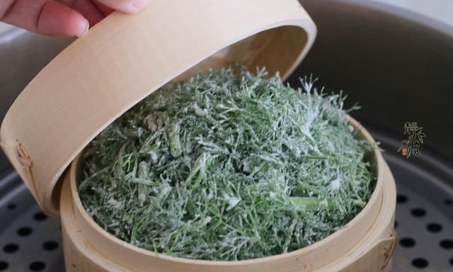 茴香别总包饺子了，上锅蒸8分钟，是菜又是饭，比饺子还香