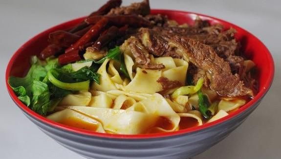 如何制作牛肉板面(牛肉板面详细教程)图4