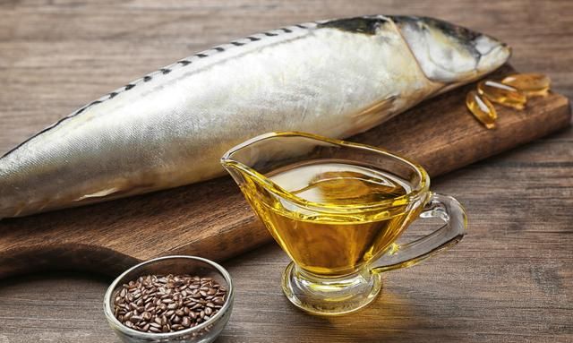 鱼油称“液体黄金”，能保护心血管，和鱼肝油、大豆磷脂比哪种好