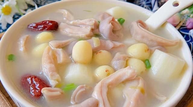 “秋后一碗汤，不劳医生帮”，给家人喝这10道汤，暖身开胃去秋燥