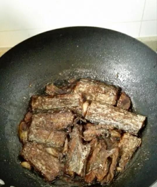 M厨美食｜滋阴养肝的干烧带鱼