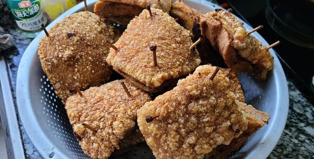 扣肉这做法在广东出了名，老厨师教你家常做法，味香好吃