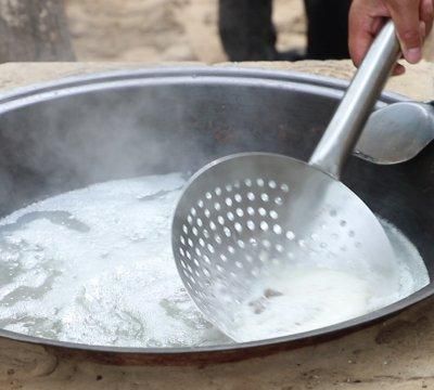 告诉你3个诀窍，在家也能做出一盘地道鲜嫩的香辣螺蛳