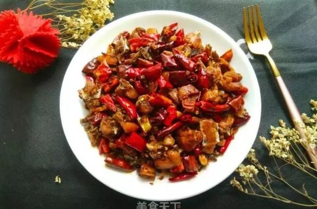 麻辣兔丁：抵挡不住的麻辣诱惑