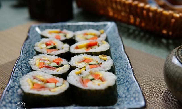 教你做超好吃的寿司，别用火腿肠，换成它更好吃