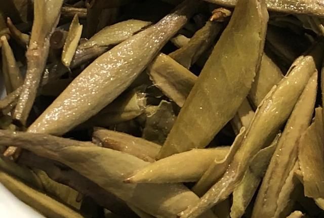 福鼎白茶的等级和功效