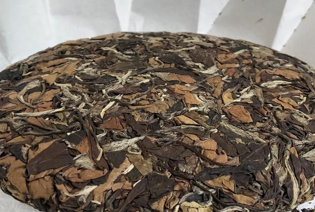 福鼎白茶的等级和功效