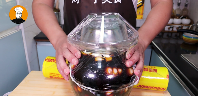 正确的糖醋蒜怎么腌？独家秘制配方告诉你，放一年不会坏