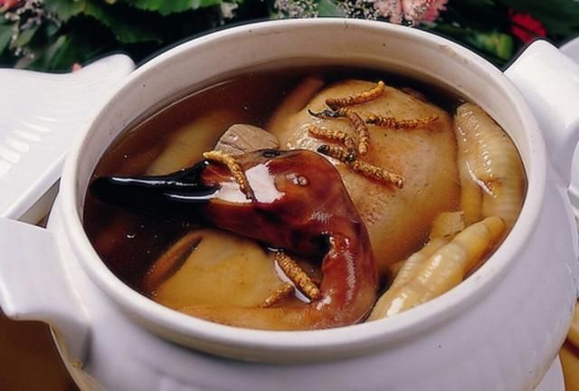 虫草煲老鸭汤有什么功效,当归虫草煲老鸭汤的做法大全图3