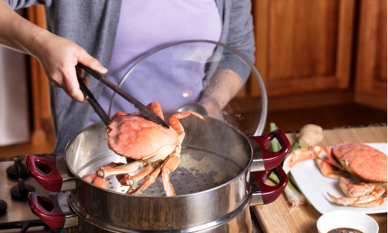 蒸螃蟹直接上锅，这样做是错的！关键5步骤，螃蟹不流油，无腥味