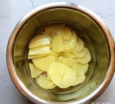 干煸土豆片，超美味的下饭菜