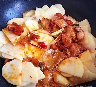 干煸土豆片，超美味的下饭菜