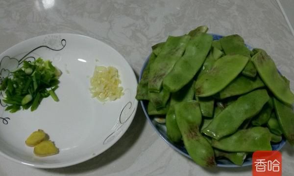 五花肉和豆角一锅炖，香的让你多吃一碗饭，夏天的食欲瞬间被打开