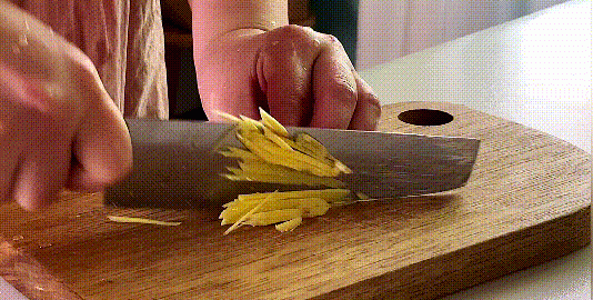 厨房小白都会的鲍鱼简单做法，过年露一手，招待客人有面子