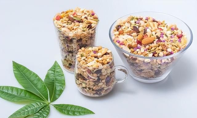 早餐吃燕麦，减肥又美味，这几种好处你知道吗？