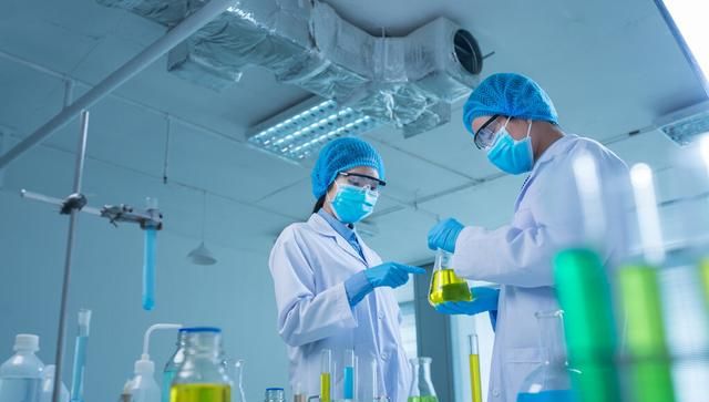 火麻仁，常和米混在一起粥，是润肠通便之佳品，适合经常便秘的人