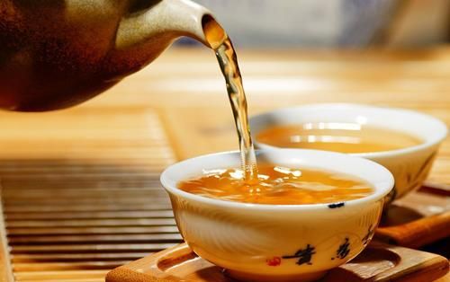 医生：乙肝患者在吃药期间能喝茶吗？