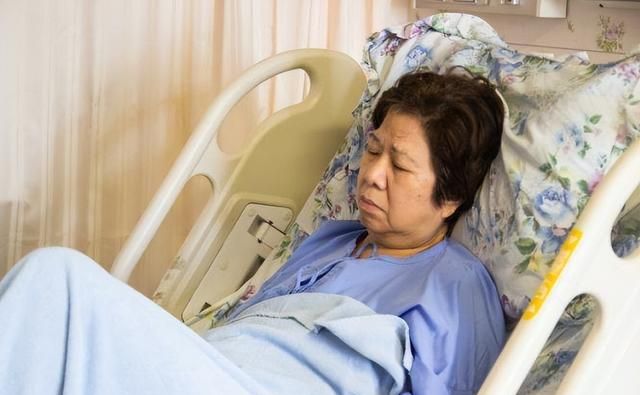 天天喝“奶”还骨质疏松？骨科主任：忽视这2点，喝再多奶也没用