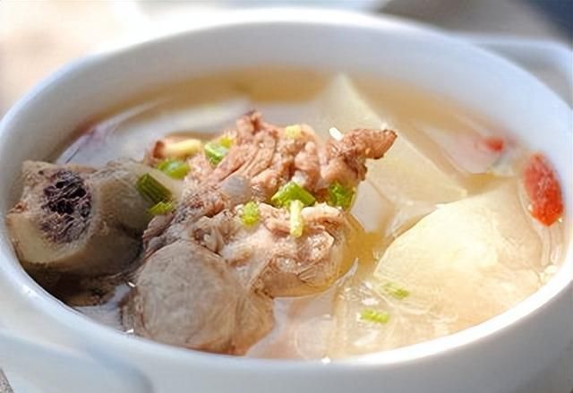天天喝“奶”还骨质疏松？骨科主任：忽视这2点，喝再多奶也没用