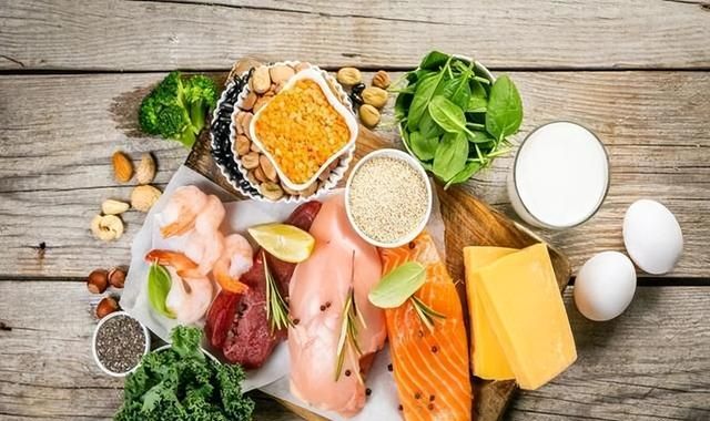 天天喝“奶”还骨质疏松？骨科主任：忽视这2点，喝再多奶也没用