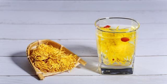 菊花茶的功效与禁忌