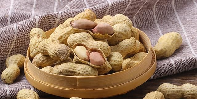坚果类食品有哪些？25种坚果大全你都认识吗？坚果的吃法有哪些