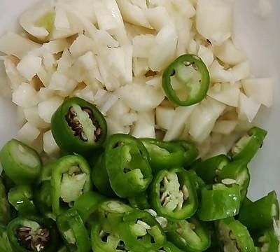 #暖冬酱在手，嗨吃部队锅#韩式泡菜肥牛锅