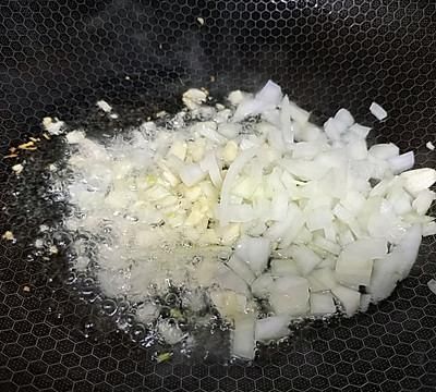 #暖冬酱在手，嗨吃部队锅#韩式泡菜肥牛锅
