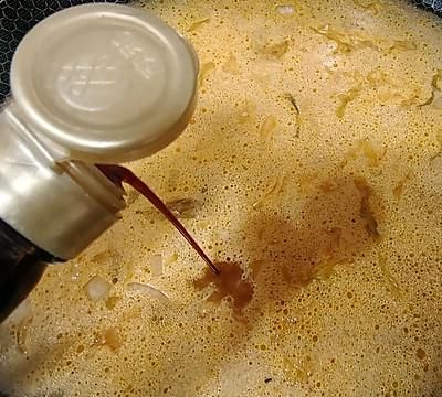 #暖冬酱在手，嗨吃部队锅#韩式泡菜肥牛锅