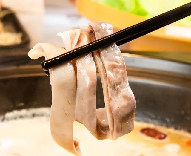 俗话说“一个猪肚十副药”，常吃猪肚有什么好处？三类人要舍得吃