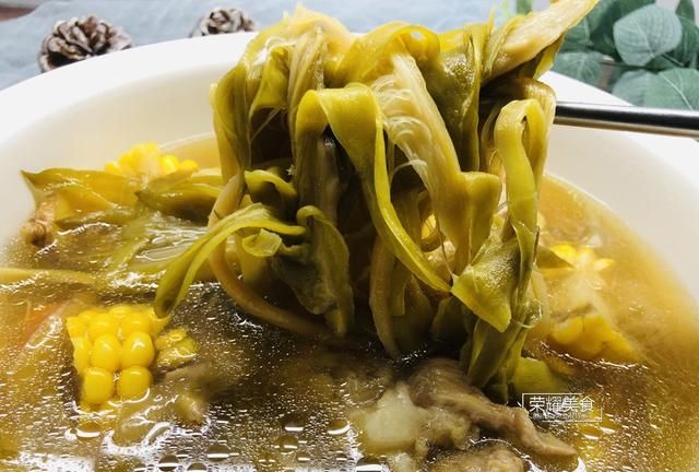 秋天汤水要多喝，霸王花猪骨汤正合适，甘甜美味多喝不腻，收藏先