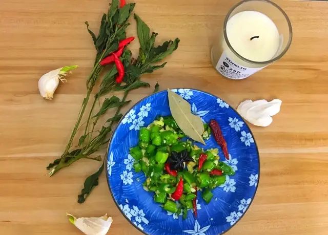 它是维C含量最高的蔬菜，美白开胃又下饭，菜场2块1斤随便买