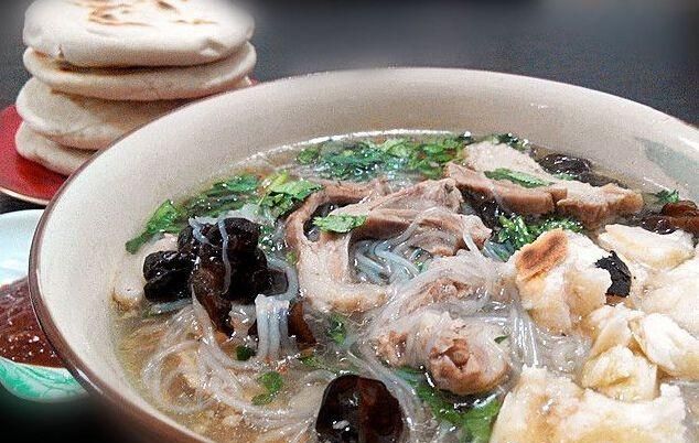 西安羊肉泡馍有几种吃法图7