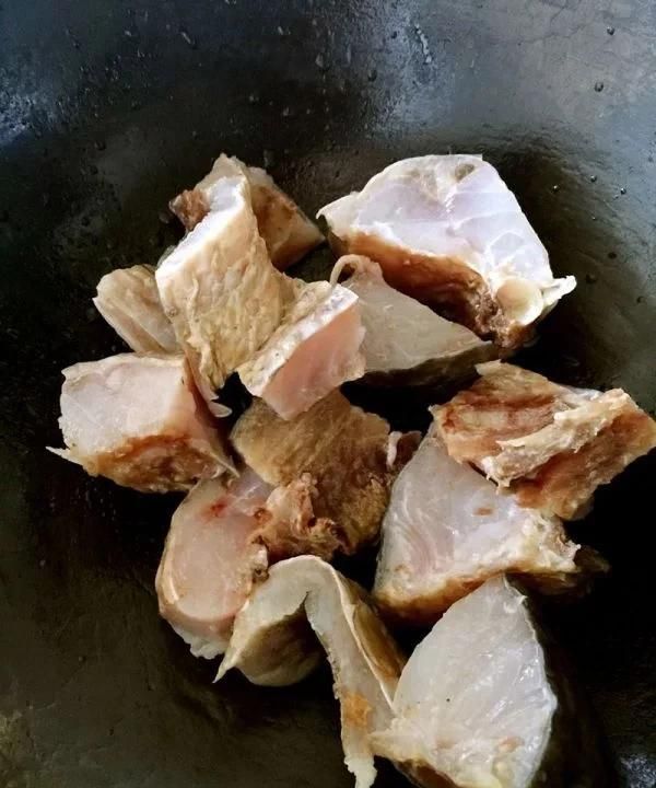 干鱼汤怎么做,简单又好喝,干海鳗鱼汤的做法大全图4