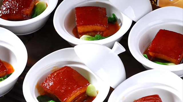 赢得180万游客的青睐的毛氏红烧肉丨2020年度经典湘菜