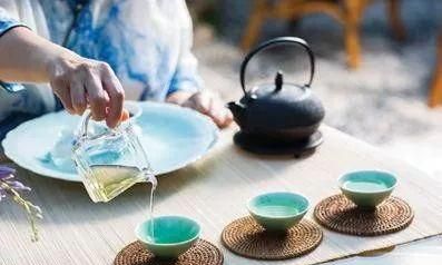 七大茶类的特点和功效介绍，根据自己体质，选择适合自己的茶
