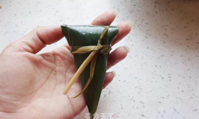端午将至，教你几种包粽子的方法，不会包的赶快学起来