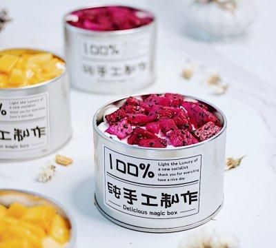 简单易做一盒两种口味的水果罐子蛋糕！全家人都爱