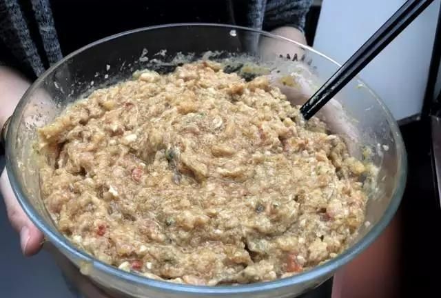 蟹黄小笼包的制作方法(芜湖蟹黄小笼包子)图5