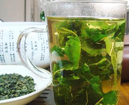 桑葚泡水喝对人体有什么好处,小孩喝桑葚干泡水有什么好处图1