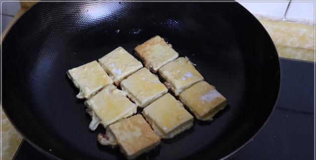 何为"锅塌"？学会关键两步，在家也可以做出经典鲁菜锅塌豆腐