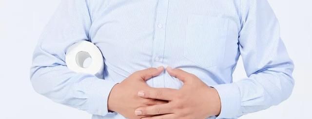 乌发明目，补肝益肾，润燥通肠，民间圣果“绝绝紫”上市，吃一口“葚”是欢喜！