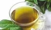 喝水加一物，排出10年毒！这样喝水还能防癌养身